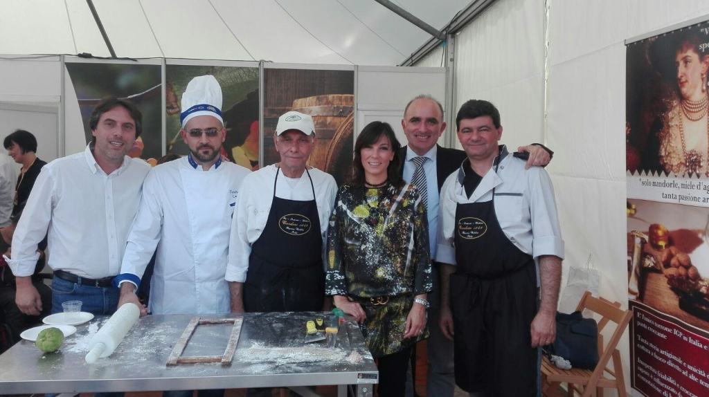 Al Salone del Gusto il Torrone di Bagnara IGP