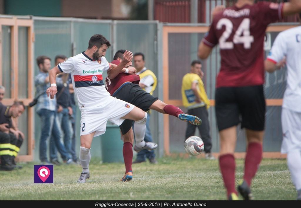 Calcio – La lunga storia di Reggina-Cosenza: i precedenti al Granillo