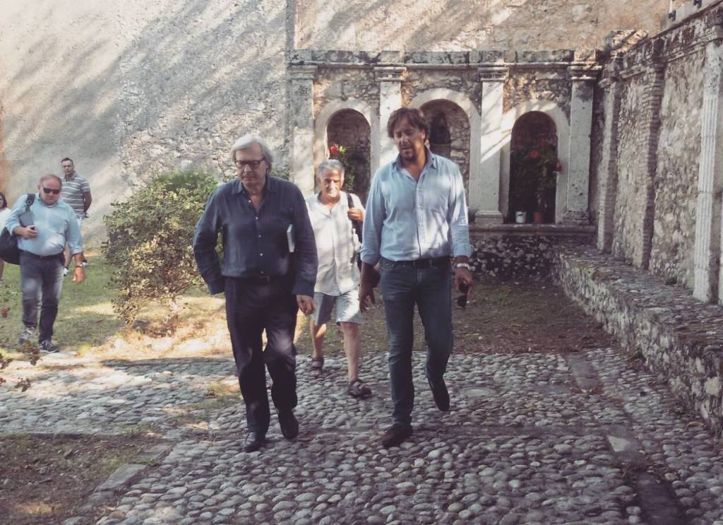 Vittorio Sgarbi in visita oggi a Cerisano