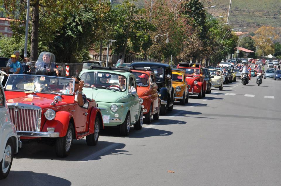 Reggio, esposizione di auto storiche sul lungomare Falcomatà