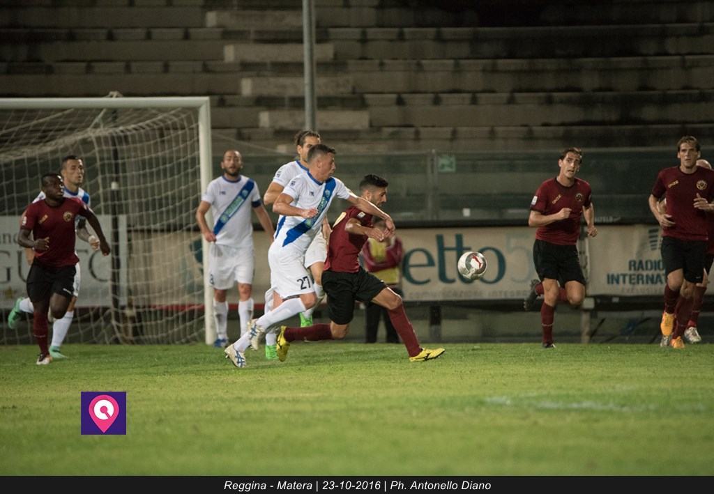 Reggina troppo brutta per essere vera, il derby va alla Vibonese
