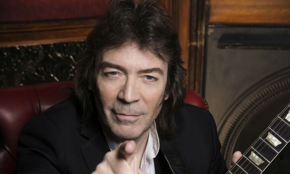 L’ex chitarrista dei Genesis Steve Hackett in concerto a Catanzaro