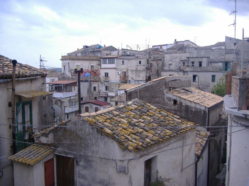 Buoni spesa per 232 famiglie nel Comune di Caulonia