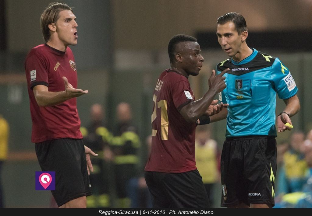 Reggina, derby di lacrime. Amaranto condannati dai soliti errori