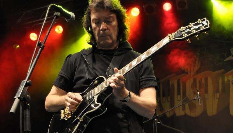 Steve Hackett incanta al Teatro Politeama di Catanzaro