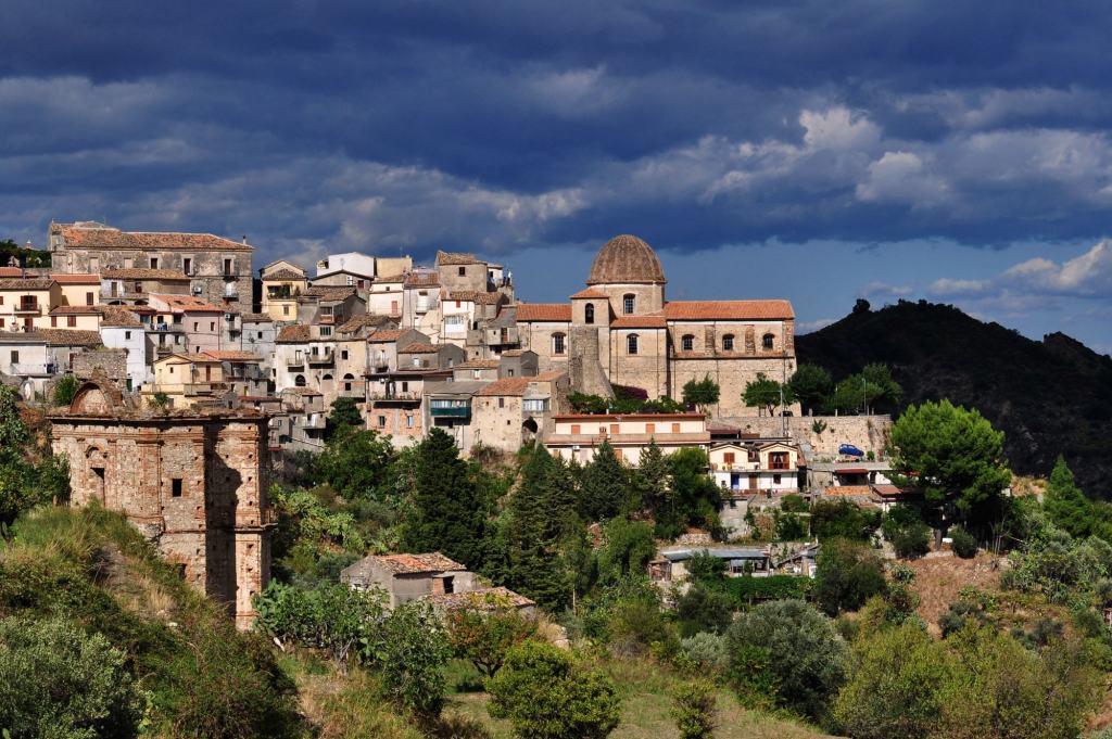 Calabria, pubblicato l’Avviso ‘Attività Culturali 2025’: 4 milioni per promuovere il territorio