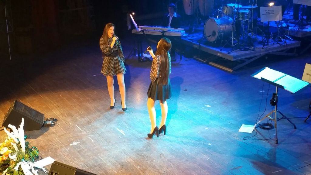 Chiara e Martina la sorpresa più bella nella notte di Mino
