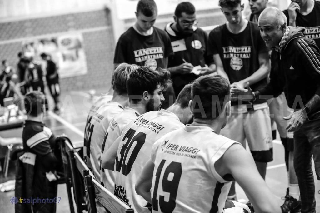 Lamezia ha vita facile contro una ridotta Virtus Catanzaro