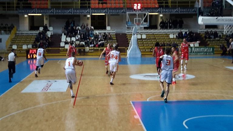 Non basta la rimonta della Viola. Legnano vince al PalaCalafiore