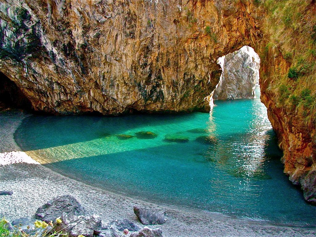 Arco Magno