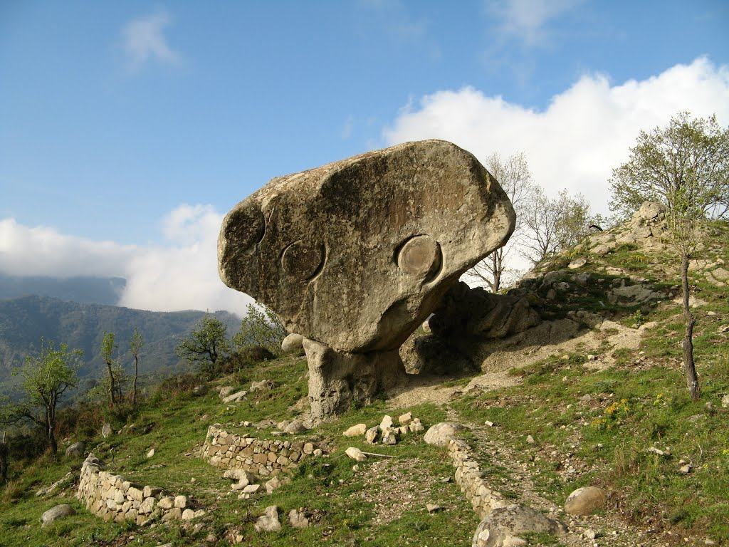 Leggenda Rocca del Drago a Roghudi in Calabria