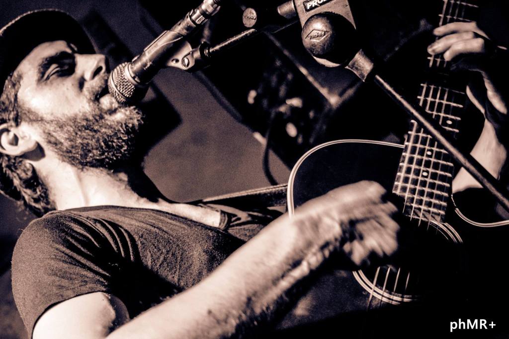 La musica folk-balcanica di Nosenzo sbarca nella Piana di Gioia Tauro – VIDEO