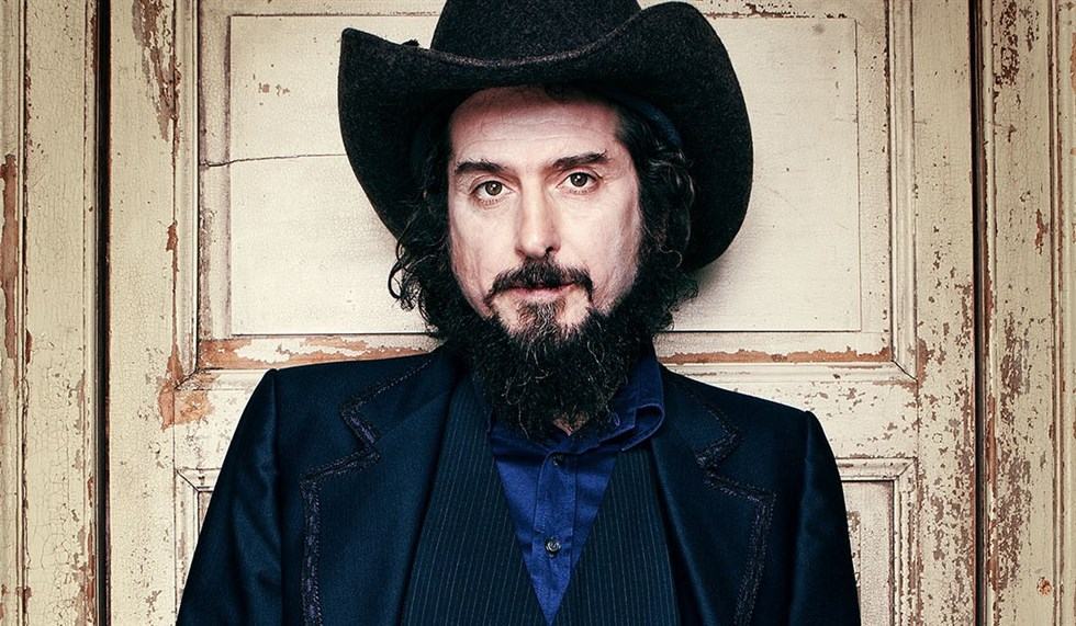 I giorni dell’Ombra arrivano in Calabria. Vinicio Capossela in concerto in Calabria – VIDEO