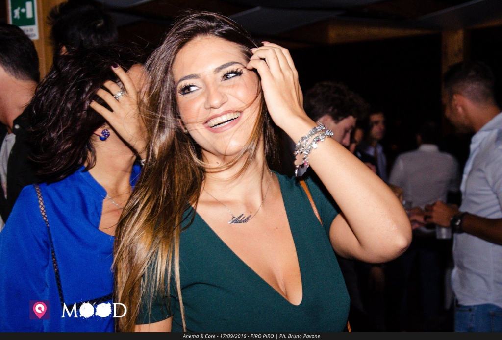 “Ho deciso”, il brano inedito della reggina Adele Cozzupoli – VIDEO