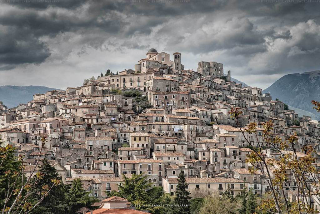 Morano Calabro, cartolina tra le più belle del Sud Italia – FOTO