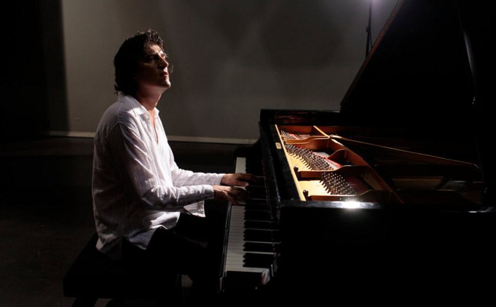 A Cosenza l’attesissimo concerto del pianista Francesco Grillo