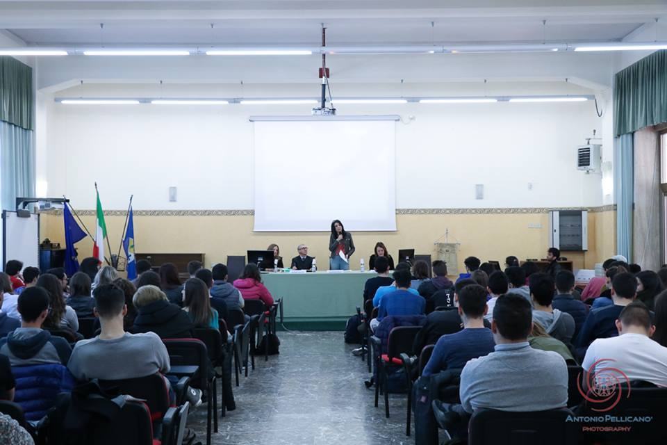 Gli studenti del ‘Vinci’ incontrano Roberto Di Bella del Tribunale dei Minori di Reggio
