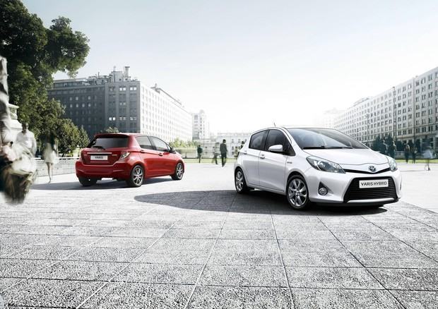 Prorogate le agevolazioni sui parcheggi per le auto ibride