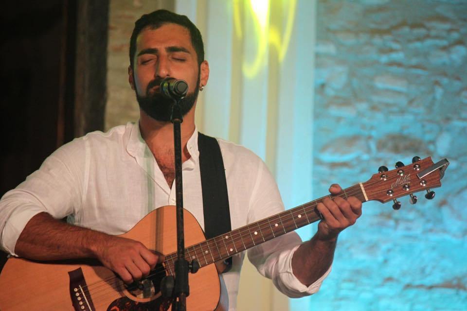 Il calabrese Fabio Curto torna in scena con un nuovo brano