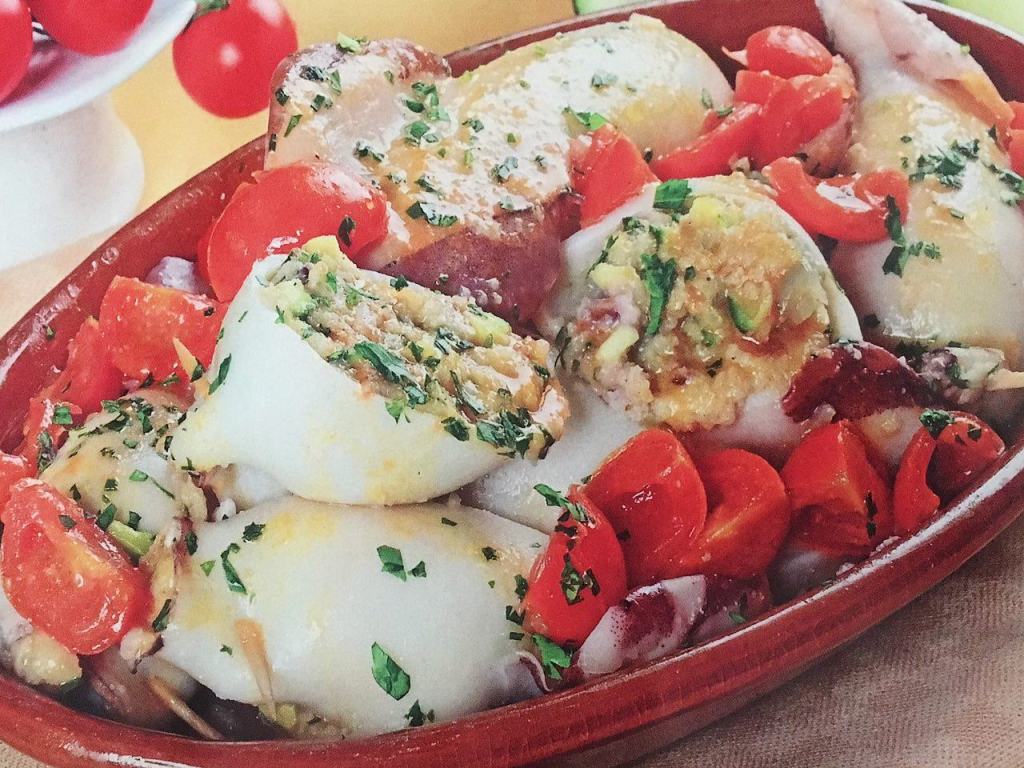 Ecco come preparare i saporiti calamari ripieni: la ricetta