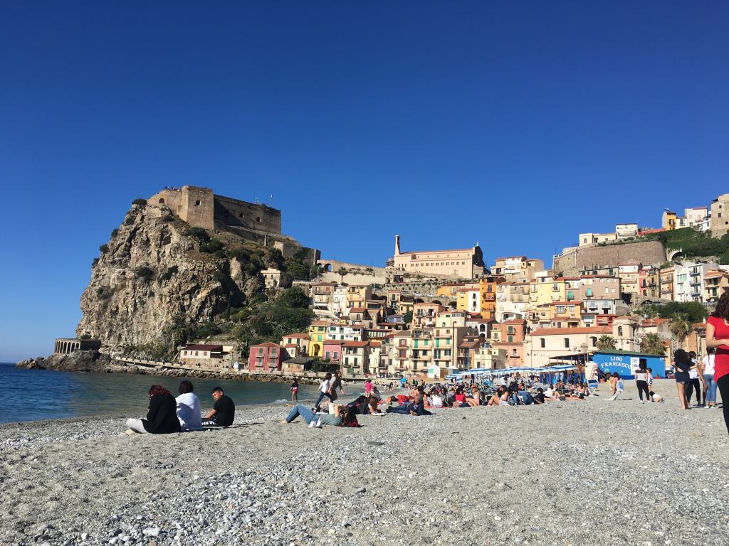 1° maggio, grandissima affluenza a Scilla – FOTO