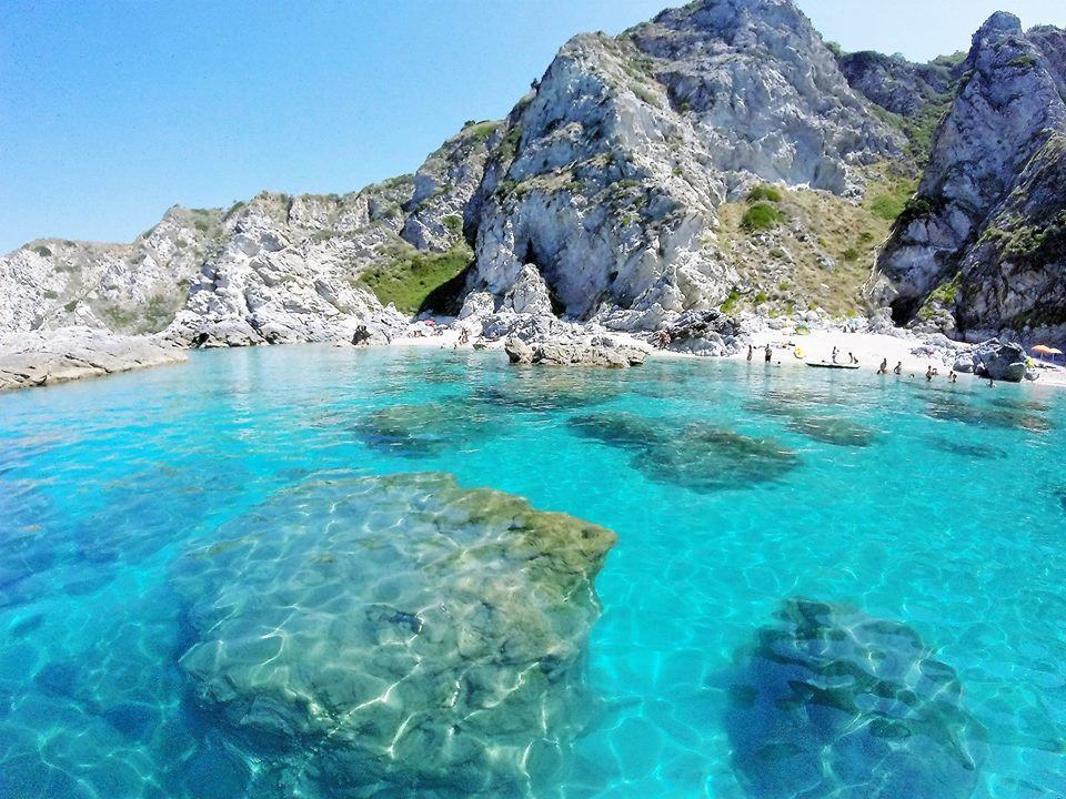 Bandiere blu e verdi 2017, ecco tutte le spiagge premiate della Calabria