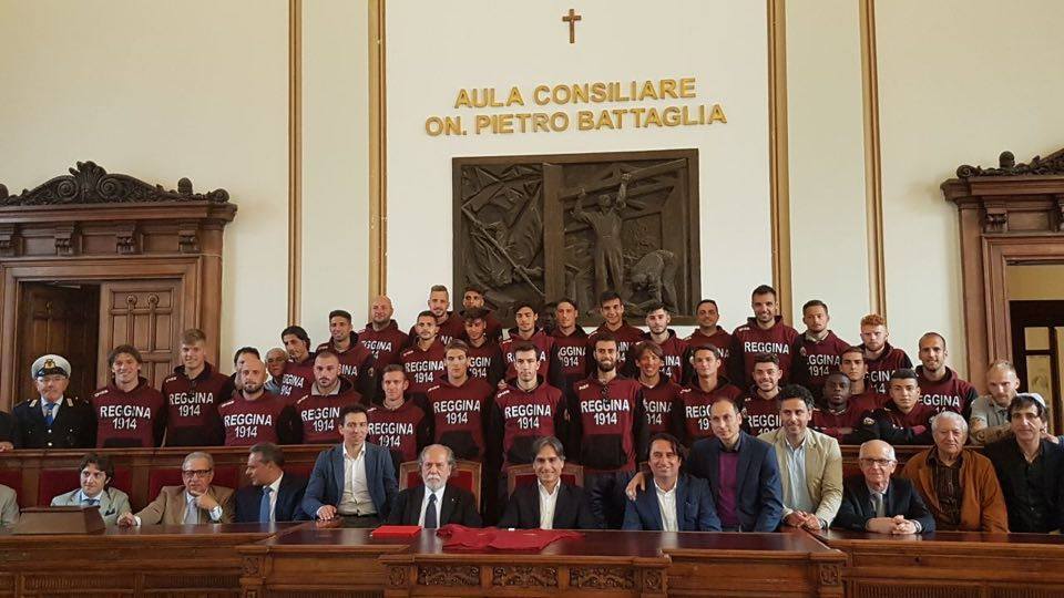 Reggina, pronta la grande festa finale. Squadra e società in visita a Palazzo San Giorgio