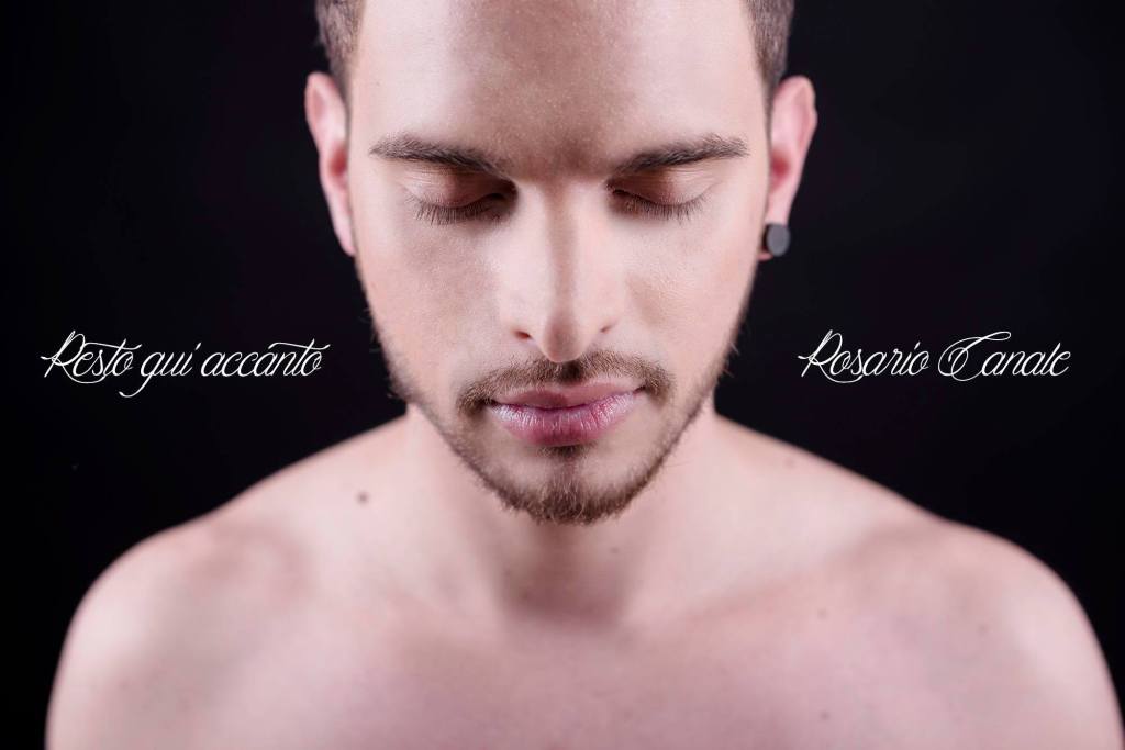 “Resto qui accanto”, ecco il videoclip del reggino Rosario Canale