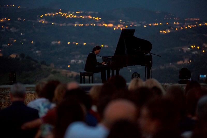 Paolo Zanarella in concerto al Castello Svevo di Cosenza