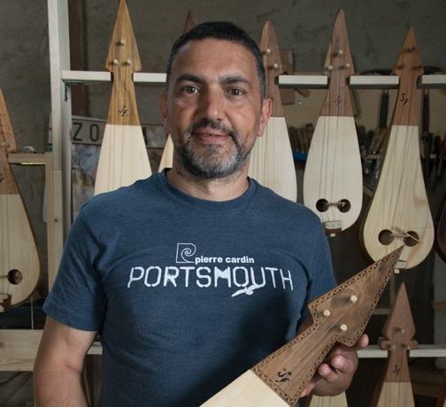Il maestro liutaio Francesco Siviglia: “Vi spiego gli antichi strumenti calabresi”