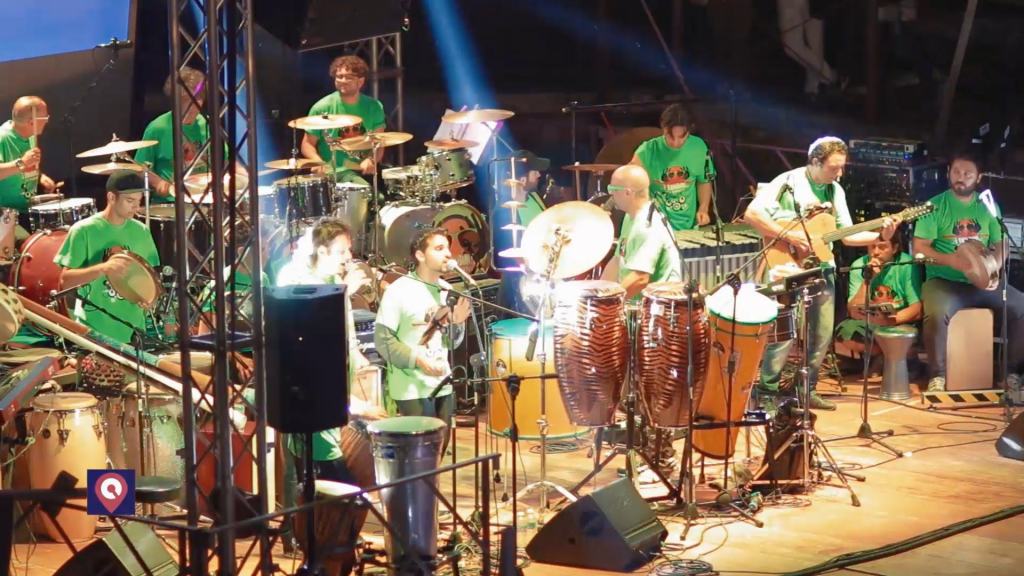Mario Venuti con i ‘Tamburi’ di Luca Scorziello all’Arena dello Stretto