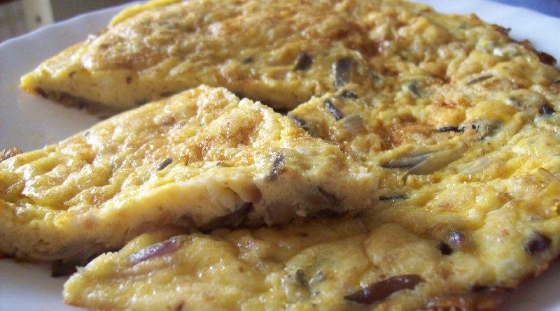 La ‘Nchiambara’, la tipica Frittata di cipolle Calabrese