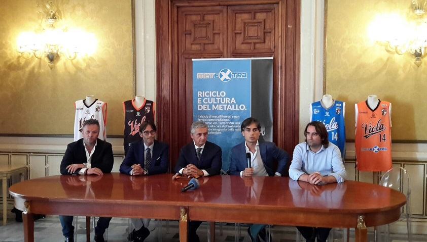 Presentato il nuovo coach della Viola: “Per i reggini esistono tre cose…”