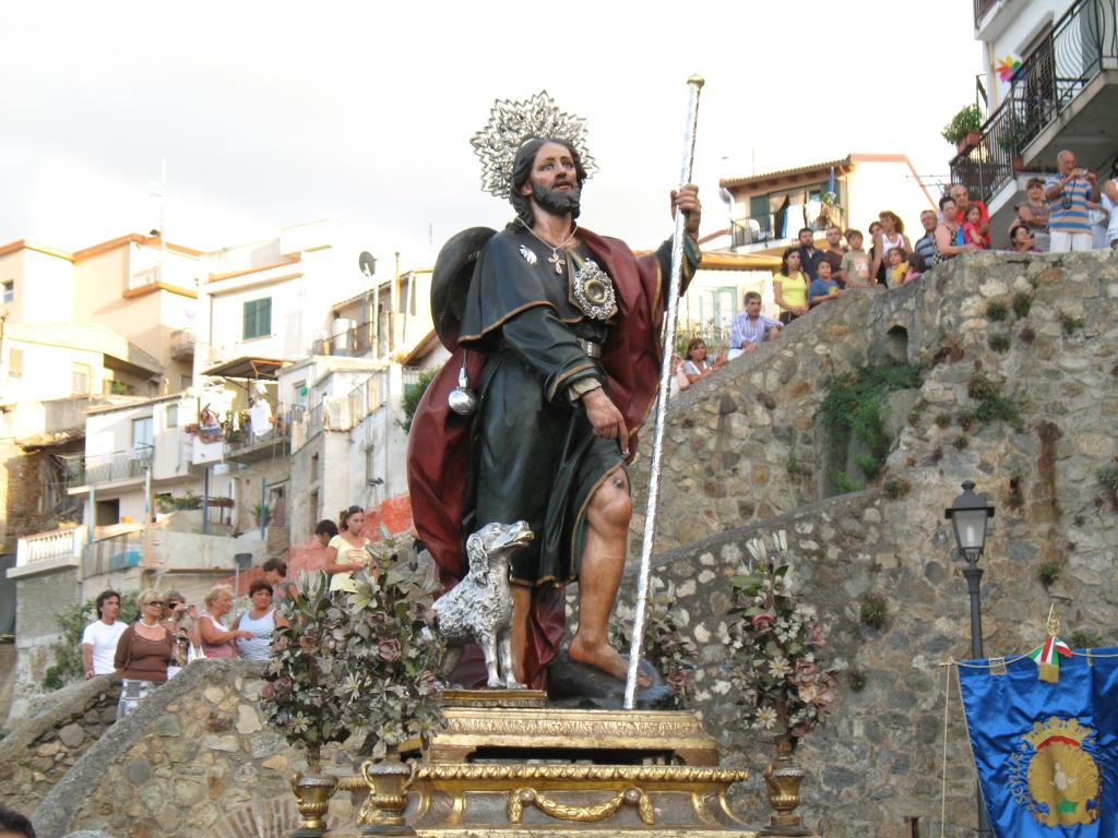 Scilla, modifiche alla viabilità e servizio navetta per le festività di San Rocco