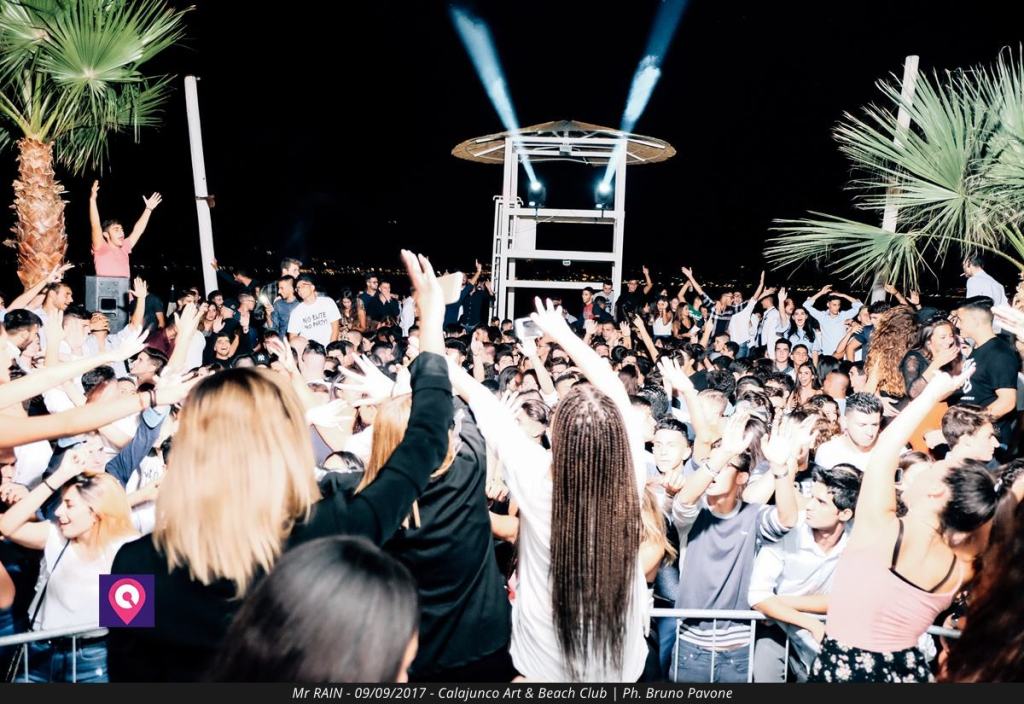 L’ex tronista Manuel Vallicella e il conduttore radiofonico di 105 Dj Palmieri al Calajunco Art & Beach Club