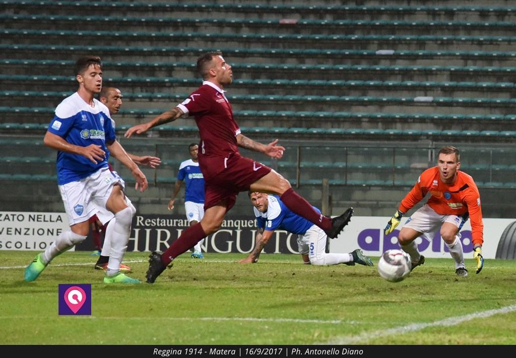 Mercato Reggina: tutti via i giocatori sotto contratto?