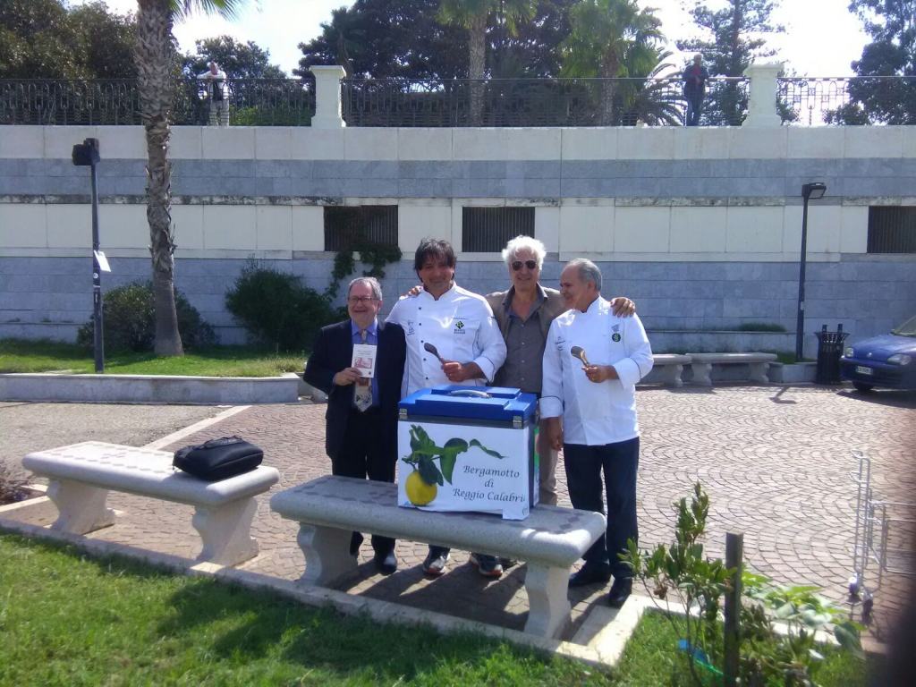 Il Bergamotto di Reggio Calabria, principe degli agrumi, torna sul Lungomare Falcomatà