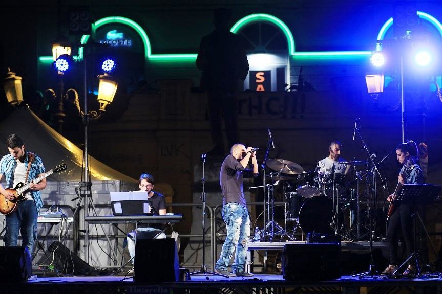 Straordinario esordio per il gruppo musicale Fearless Blondes