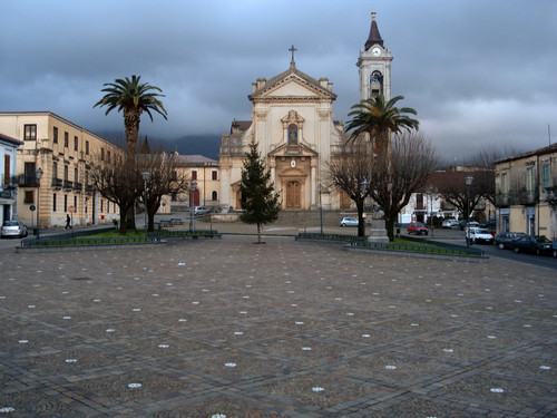 A Oppido Mamertina la presentazione di “Inviti Superflui”