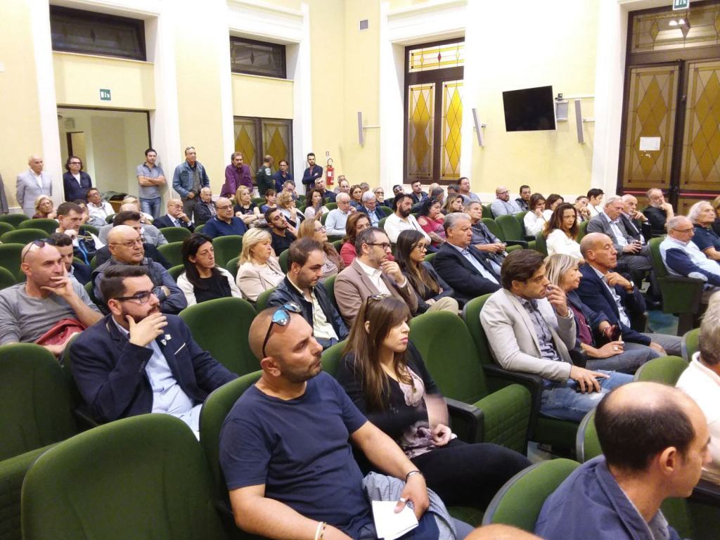 Reggio, primo incontro delle associazioni per le feste natalizie