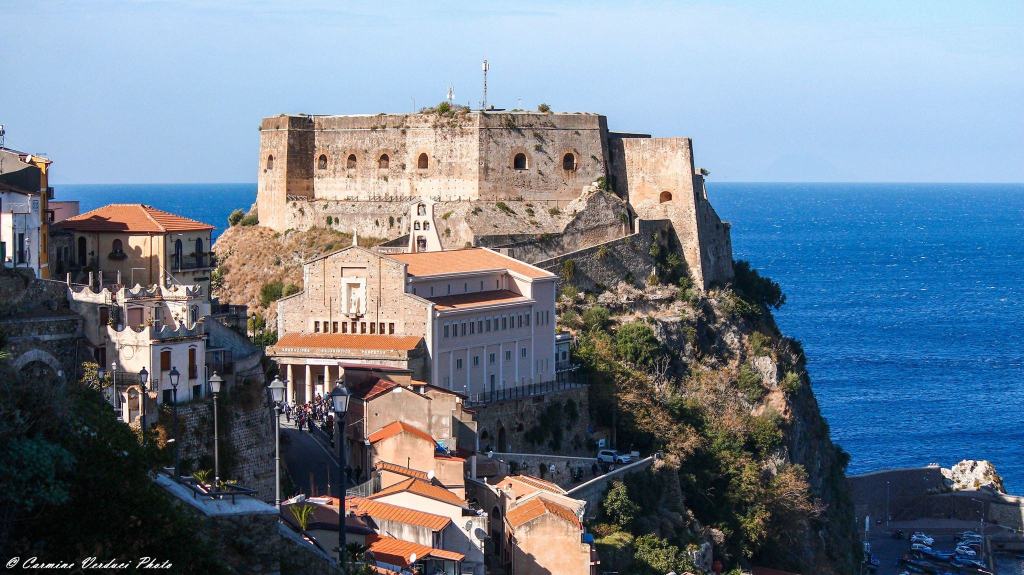 A spasso nel mito a Scilla con il Giardino di Morgana – FOTO