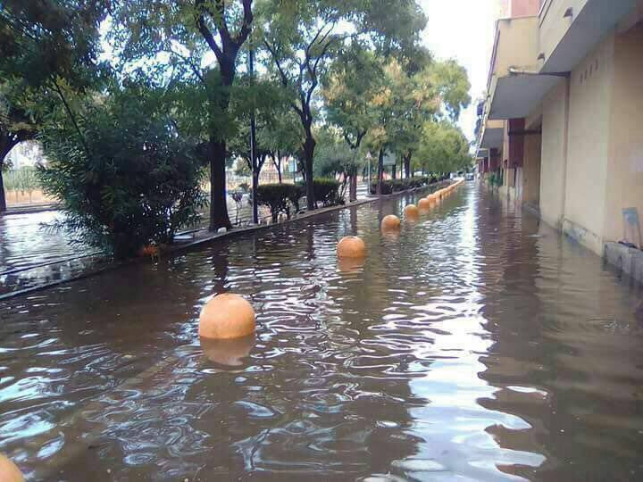 Reggio Calabria sott’acqua, Falcomatà: “VV.F e tecnici al lavoro per ripulire la città”