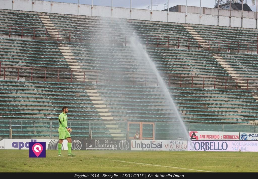 Reggina, allenamento a porte chiuse