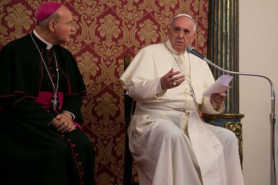 Il vescovo di Assisi a Reggio per presentare il suo libro