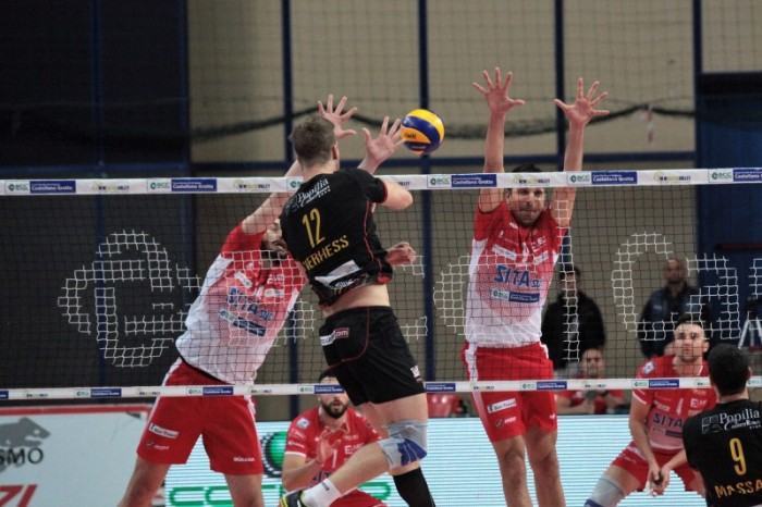 Volley Tonno Callipo, strepitosa vittoria in rimonta al tie-break su Castellana Grotte