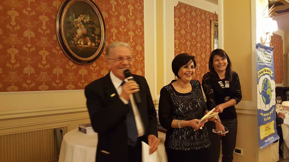La Poetessa Rosy De Fazio presenta “Acquerelli del Cuore”