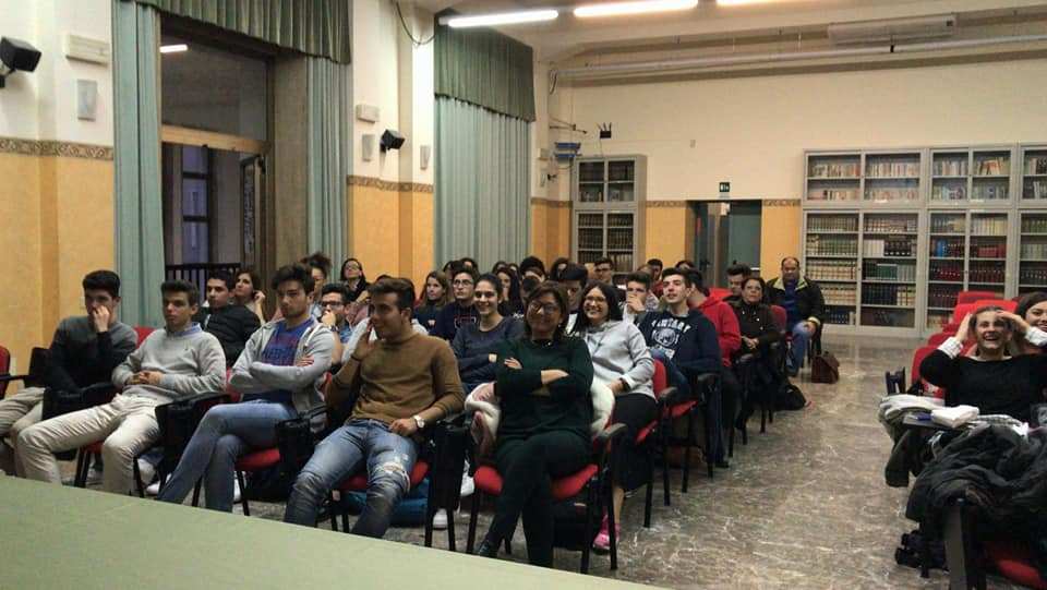 Biesse porta nelle scuole reggine il racconto “Zagara e Cemento”