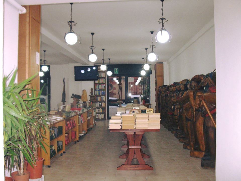 Rinascere dalle ceneri è possibile. Lo dimostra la libreria reggina “Culture”