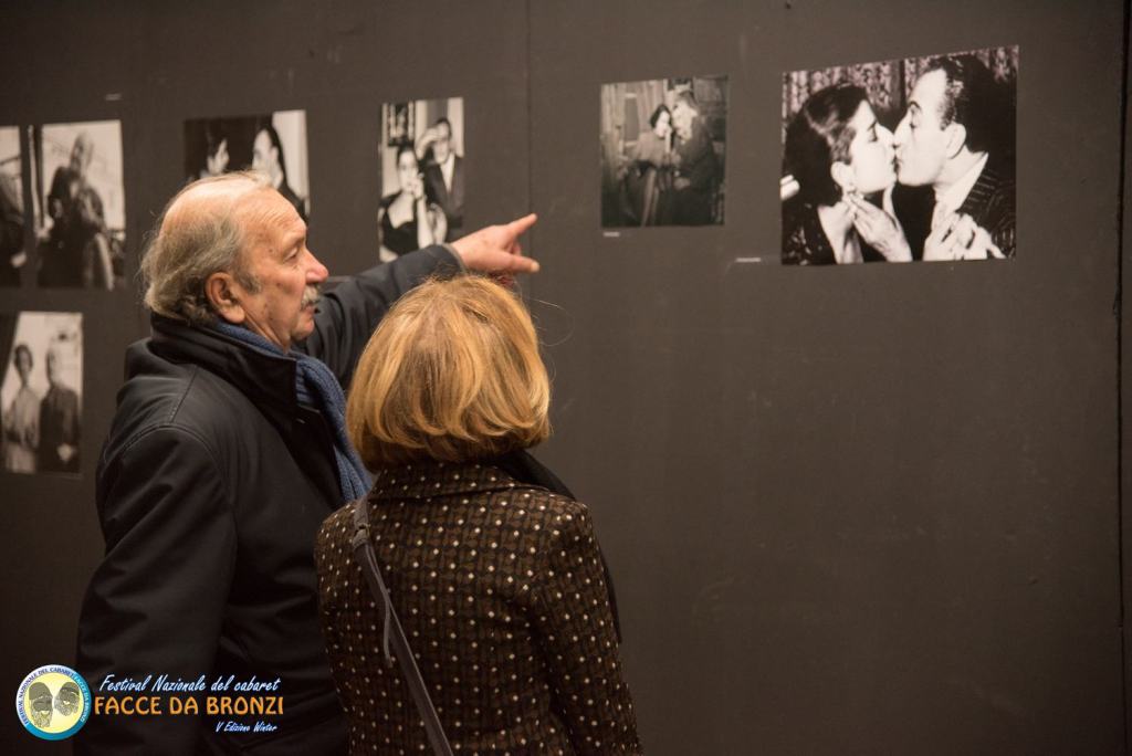 Al Castello Aragonese la mostra fotografica “Totò il principe della risata” – FOTO
