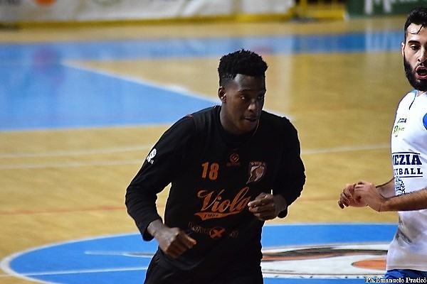 Viola RC, Agbogan: “Il Palacalafiore ci darà una spinta in più”
